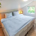 펜션 Awesome In With Sauna Bindslev